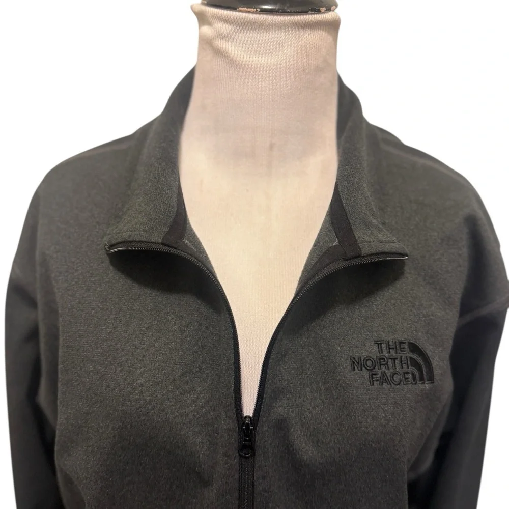 The North Face Black Quarter-Zip Pullover unisex